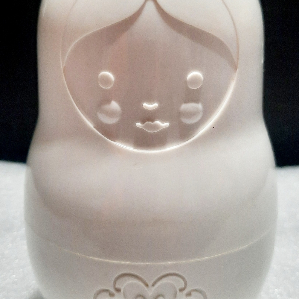 Kitchen nesting dolls measuring cups - Picture 2 of 9